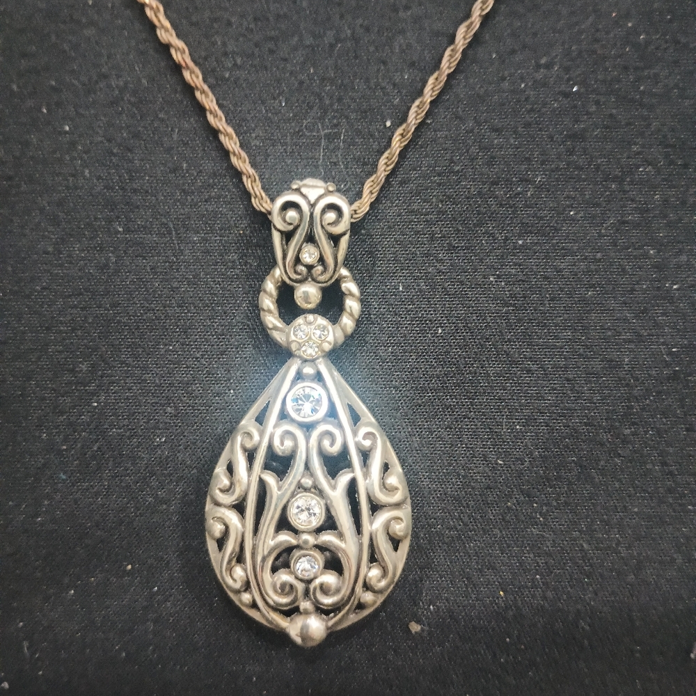 Brighton Pendent